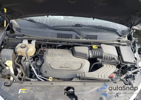 2021 Chrysler Voyager Lxi z USA, uszkodzony, nr VIN 2C4RC1DG0MR506659